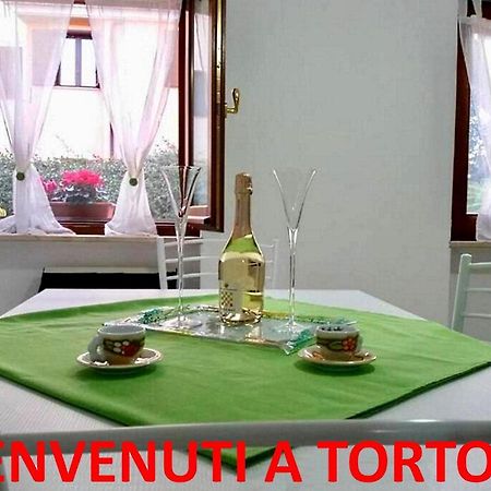 Appartamento La Rocca 토르톨리 외부 사진